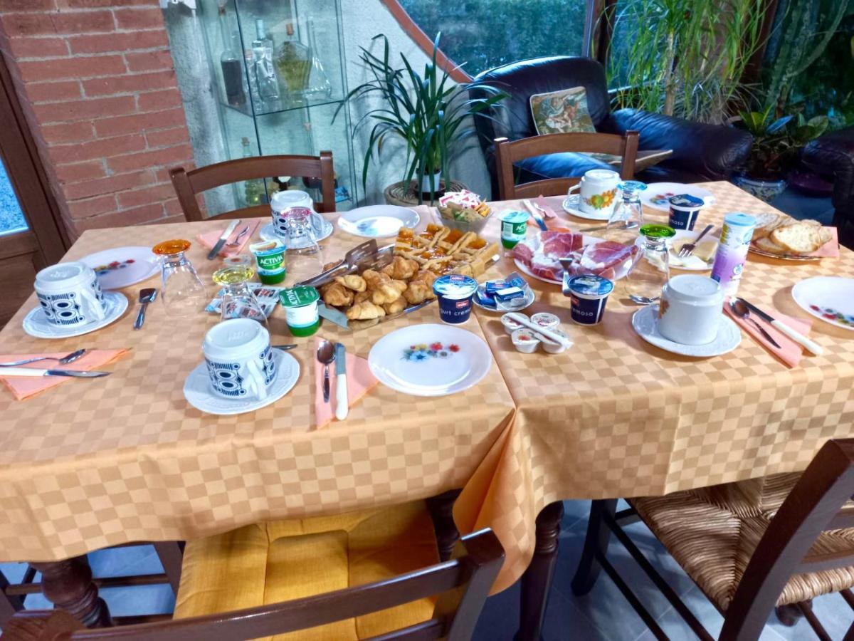 Agriturismo Rosa Dei Venti Pomarance Bagian luar foto